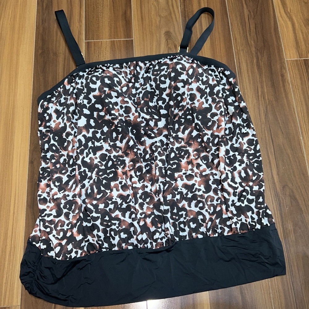 Size 24 / 3X Swimsuits for all tankini swim top wireless